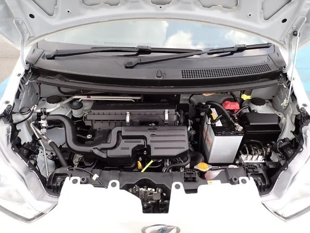 ミラ　イース（ダイハツ）の車両写真