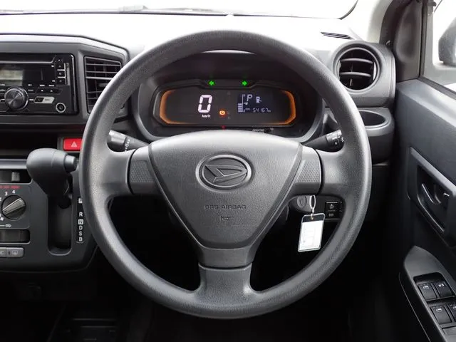 ミラ　イース（ダイハツ）の車両写真