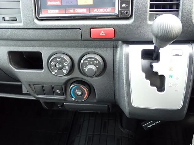 ハイエースバン　１．２５ｔ　２ＷＤ（トヨタ）の車両写真