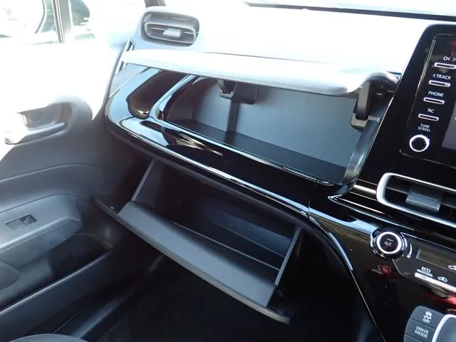 トヨタ　アクア