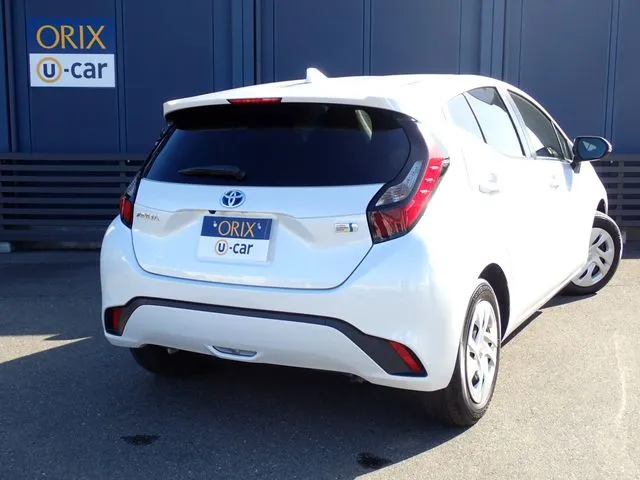 トヨタ　アクア