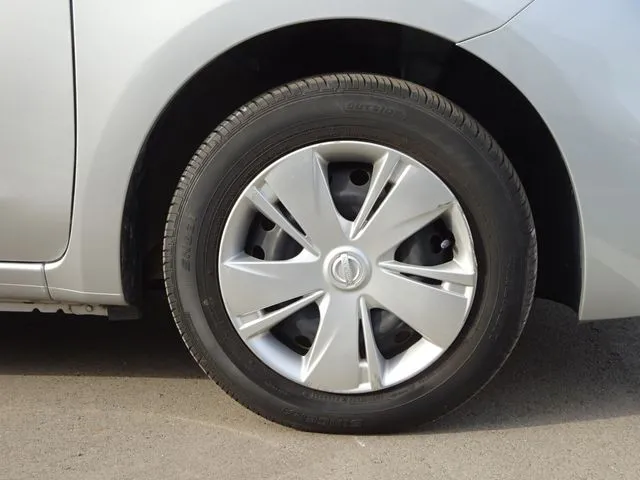 マーチ（ニッサン）の車両写真