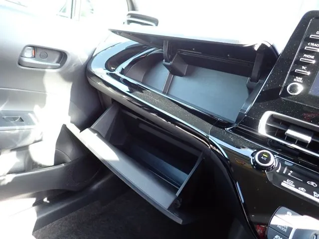 トヨタ　アクア