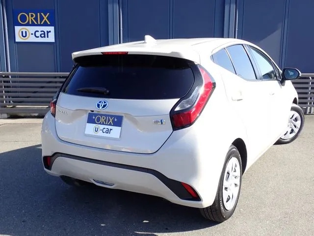 トヨタ　アクア