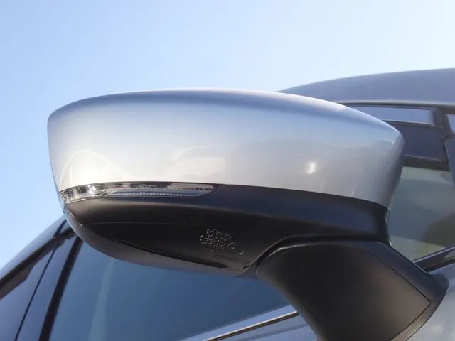 ＭＡＺＤＡ６　セダン（マツダ）の車両写真