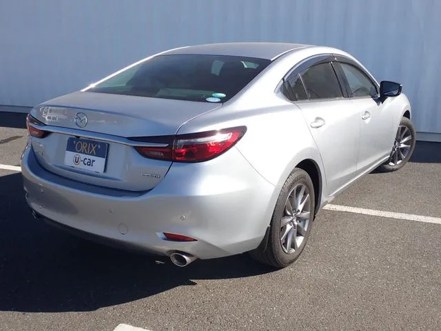 ＭＡＺＤＡ６　セダン（マツダ）の車両写真