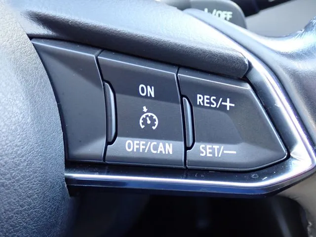 ＭＡＺＤＡ６　セダン（マツダ）の車両写真