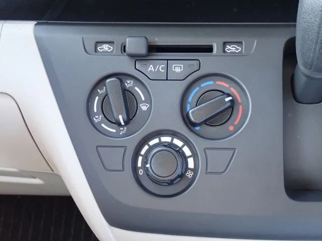 ルークス(ニッサン)の車両写真