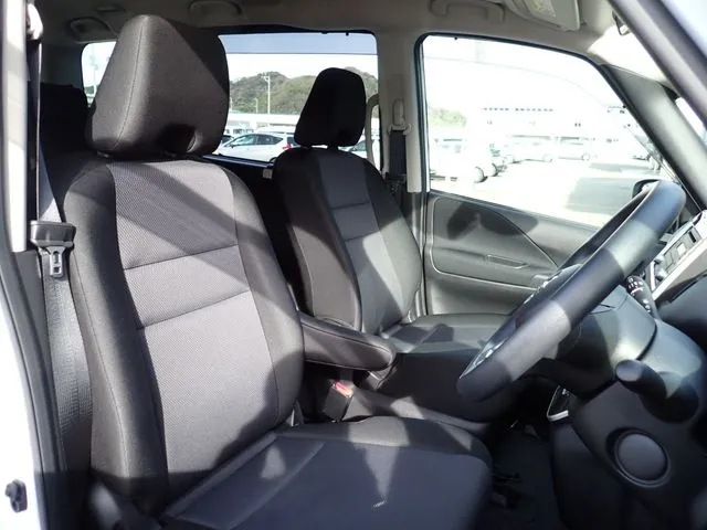 ニッサン　セレナ