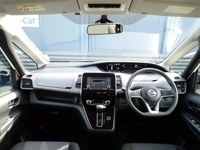 ニッサン　セレナ