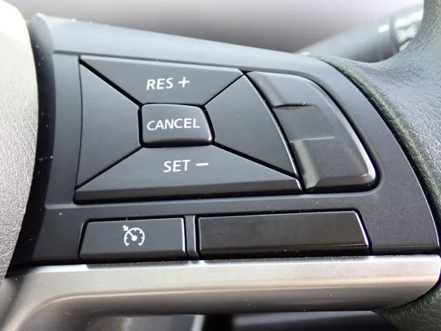 ニッサン　セレナ