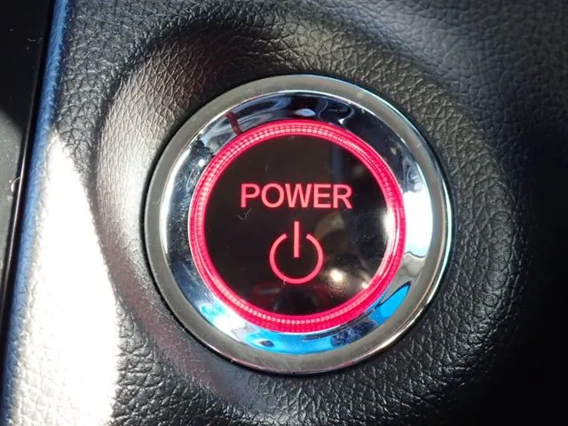 シャトル　ハイブリッド（ホンダ）の車両写真