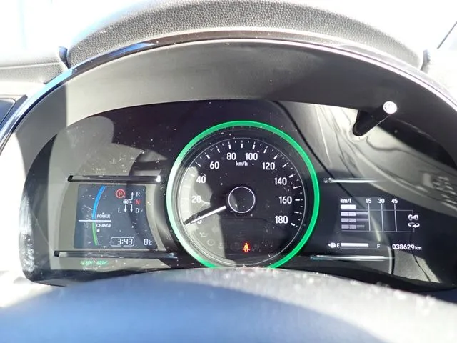 シャトル　ハイブリッド（ホンダ）の車両写真