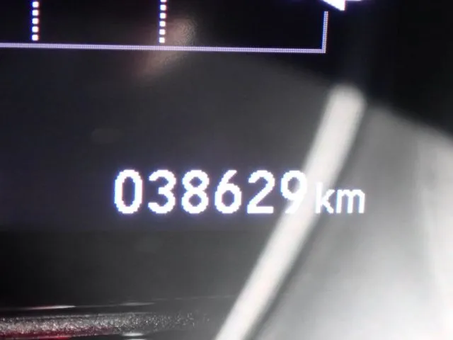 シャトル　ハイブリッド（ホンダ）の車両写真