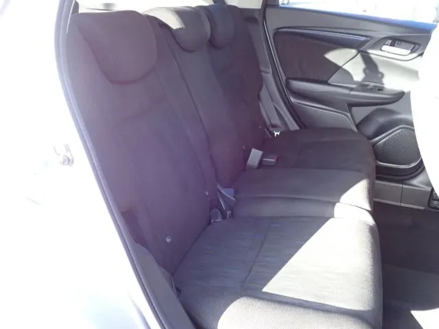 シャトル　ハイブリッド（ホンダ）の車両写真