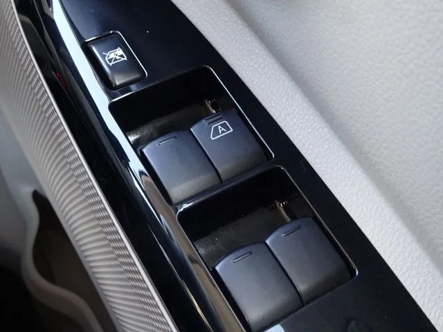 デイズ　ルークス（ニッサン）の車両写真