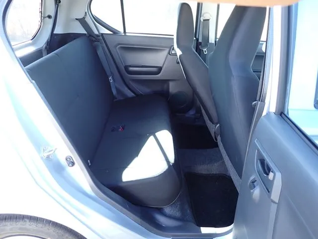 ミラ　イース（ダイハツ）の車両写真