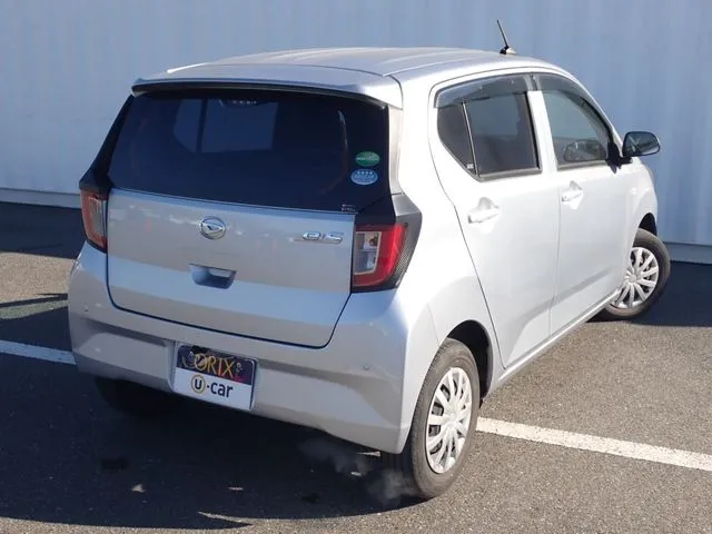 ミラ　イース（ダイハツ）の車両写真