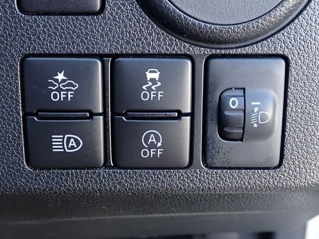 ミラ　イース（ダイハツ）の車両写真