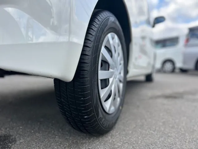 ミラ イース(ダイハツ)の車両写真