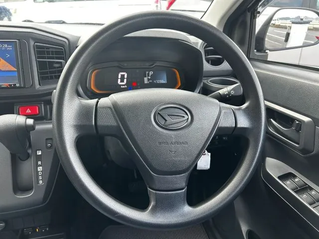 ミラ イース(ダイハツ)の車両写真