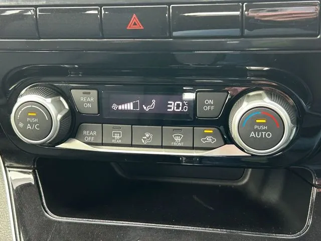 セレナ　Ｓハイブリッド（ニッサン）の車両写真