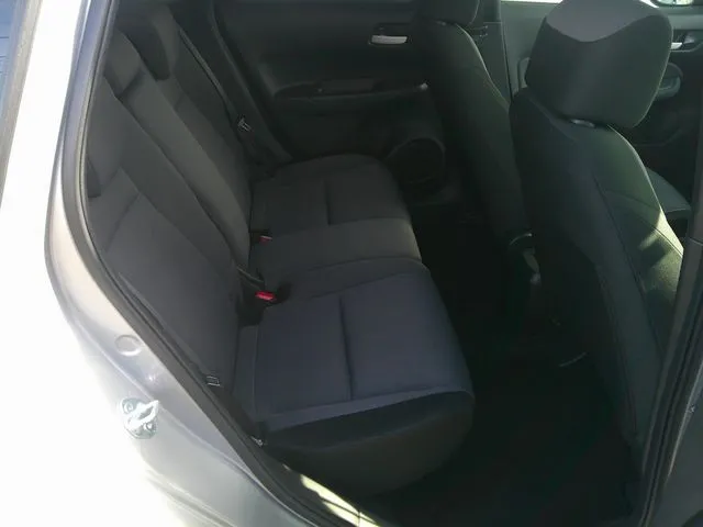 フィット　４ＷＤ（ホンダ）の車両写真