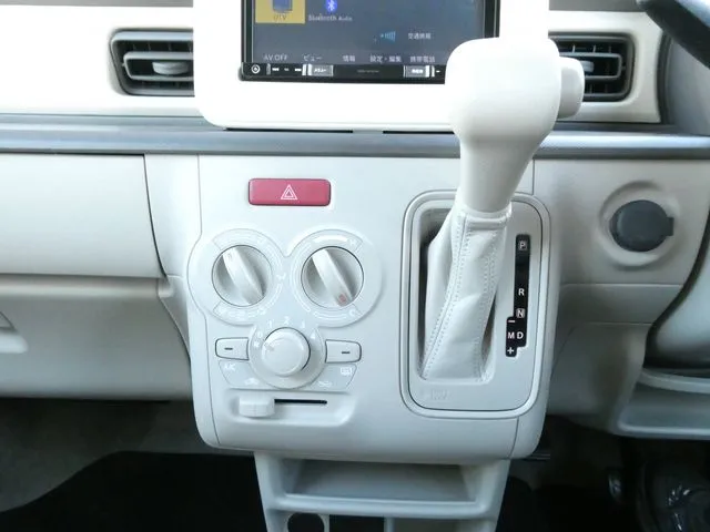 アルト　ラパン（スズキ）の車両写真