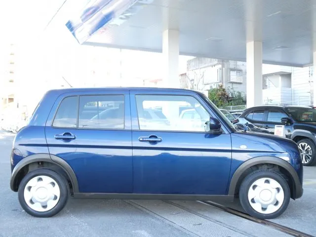 アルト　ラパン（スズキ）の車両写真