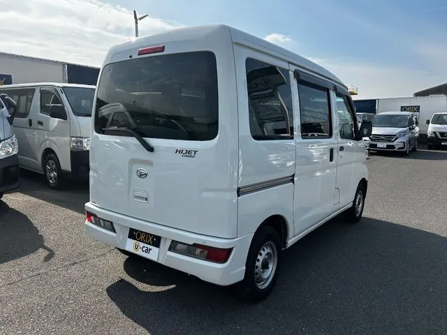 ハイゼットカーゴ（ダイハツ）の車両写真