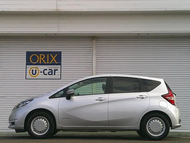 ノート 4WD(ニッサン)の車両写真