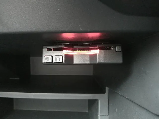 ノート 4WD(ニッサン)の車両写真