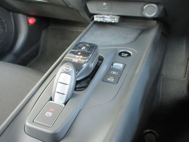 ニッサン　ノート