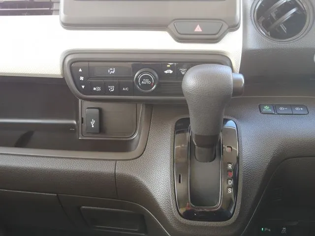 ホンダ　Ｎ　ＢＯＸ