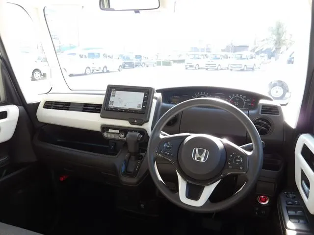 ホンダ　Ｎ　ＢＯＸ