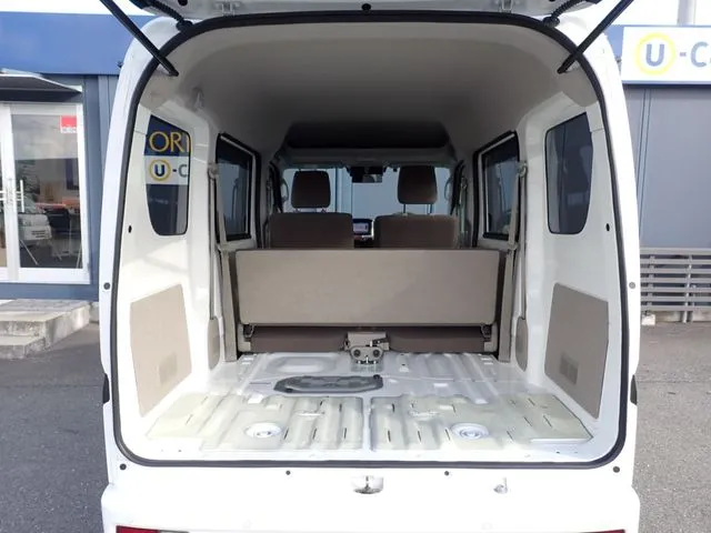 ニッサン　ＮＶ１００クリッパー