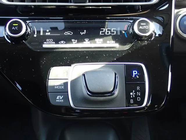 トヨタ　アクア