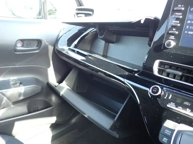 トヨタ　アクア