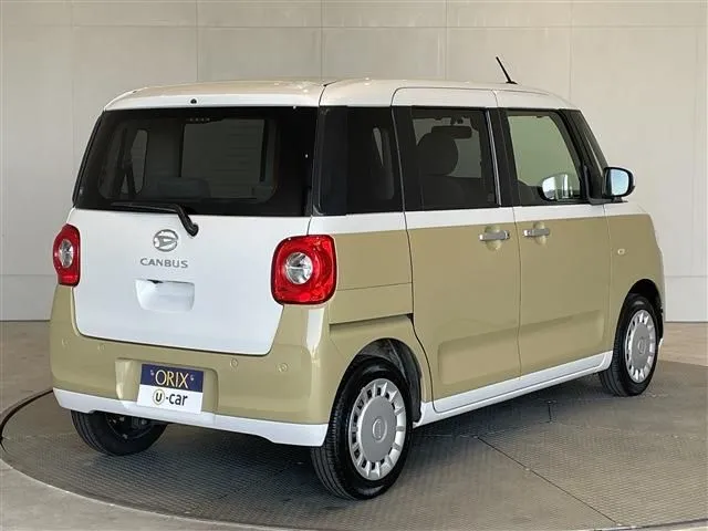 ムーヴ　キャンバス（ダイハツ）の車両写真