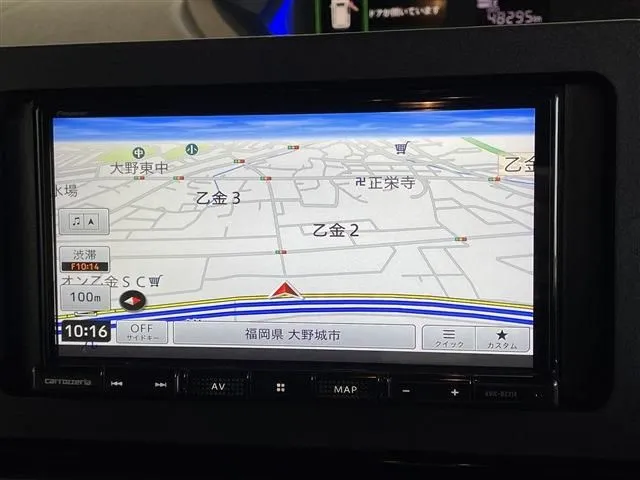 タント　カスタム（ダイハツ）の車両写真