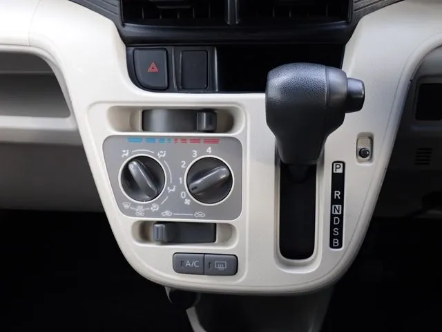 ダイハツ　ムーヴ