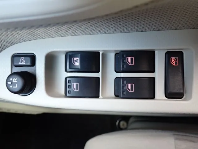 ダイハツ　ムーヴ