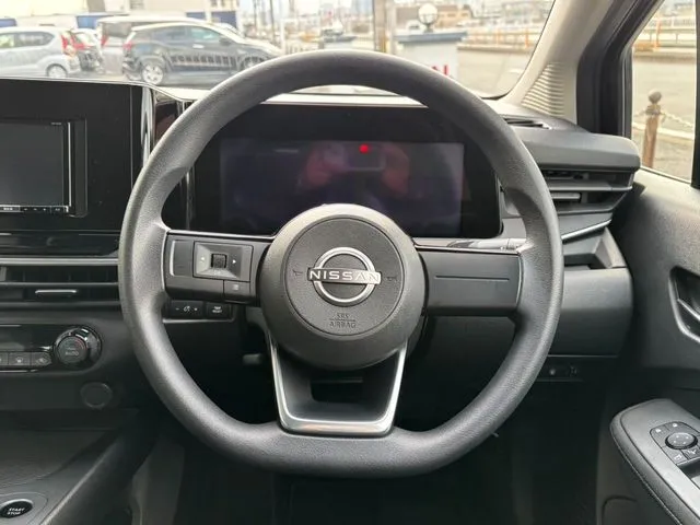 ノート（ニッサン）の車両写真