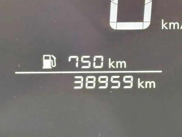 ノート（ニッサン）の車両写真