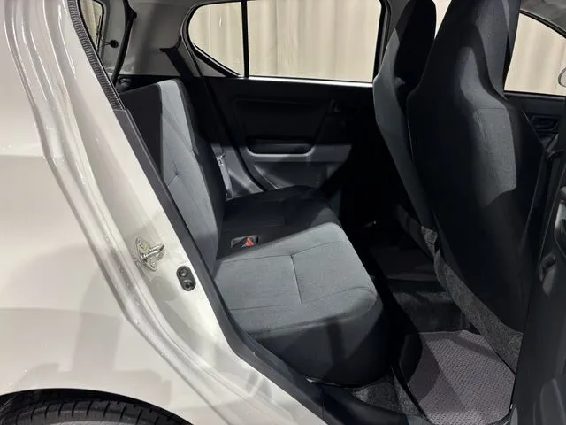 ミラ イース 4WD(ダイハツ)の車両写真