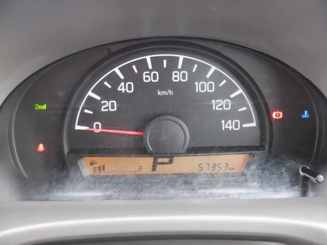 エブリイバン（スズキ）の車両写真