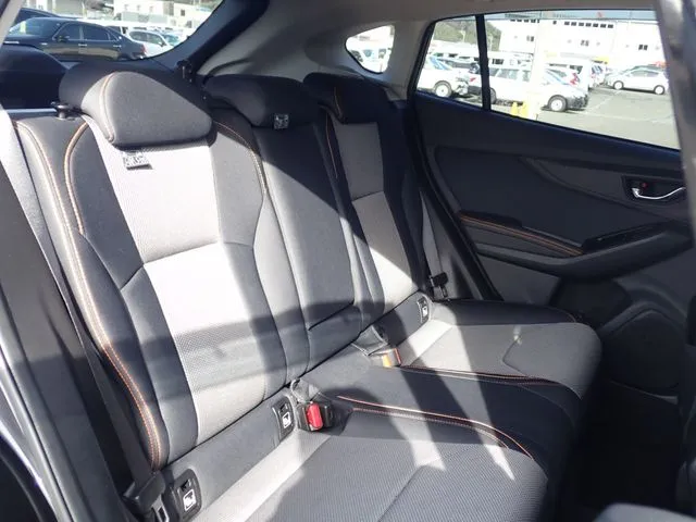 ＳＵＢＡＲＵ　ＸＶ（スバル）の車両写真