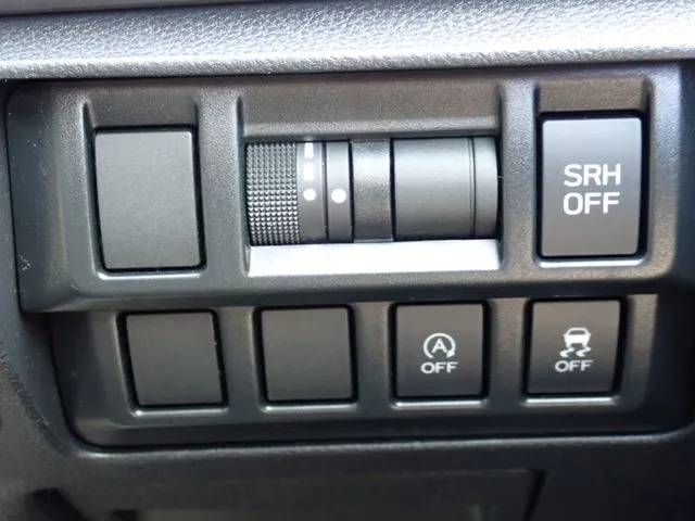 ＳＵＢＡＲＵ　ＸＶ（スバル）の車両写真