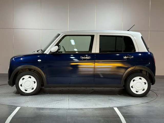 アルト　ラパン（スズキ）の車両写真