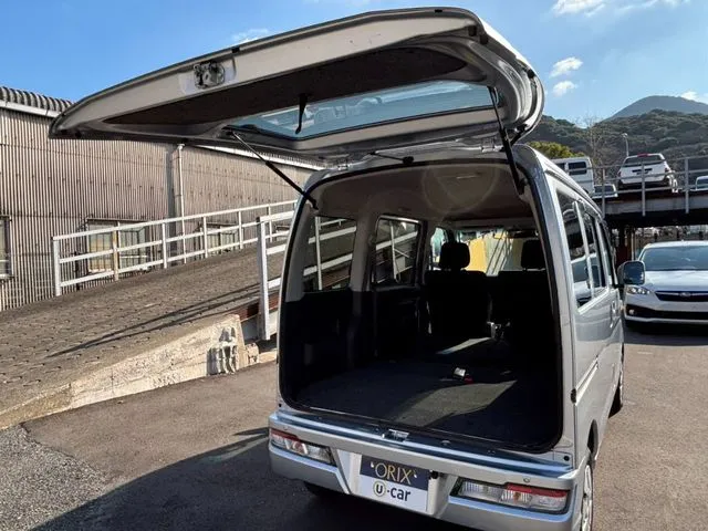 ハイゼットカーゴ（ダイハツ）の車両写真